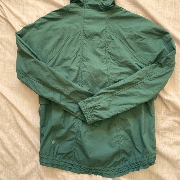 Lululemon Light Jacket - Picture 2 of 3